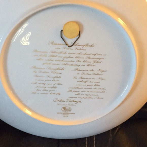 Dolores Valenzuela princess snowflake plate🌷🌷🌷 - Picture 3 of 5